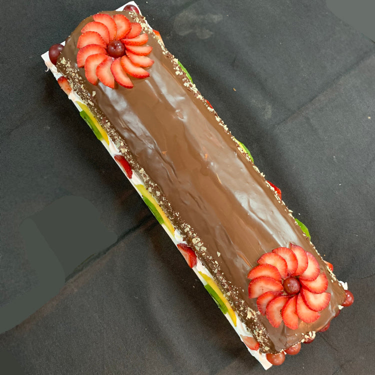 Log Cake 16"
